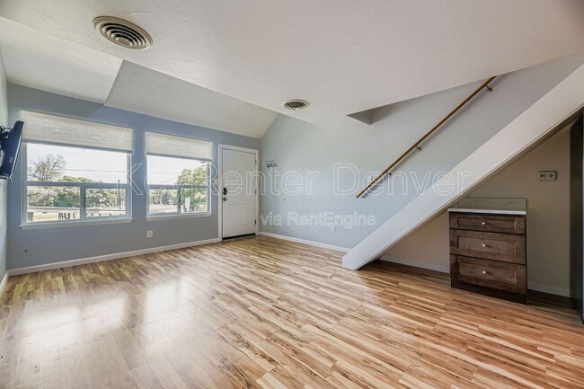 Foto del edificio - 341 S Estes St