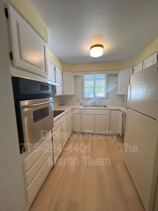 Foto del edificio - 3008 Imperial Way