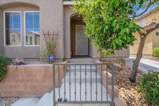 Foto del edificio - Beautiful 4 bedroom home with open floor p...