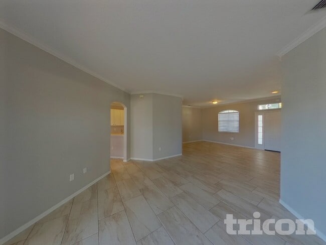 Building Photo - 6421 Fox Grape Ln