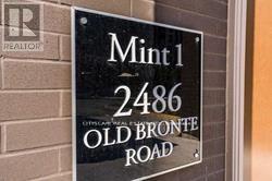 Photo du bâtiment - 2486 Old Bronte Rd