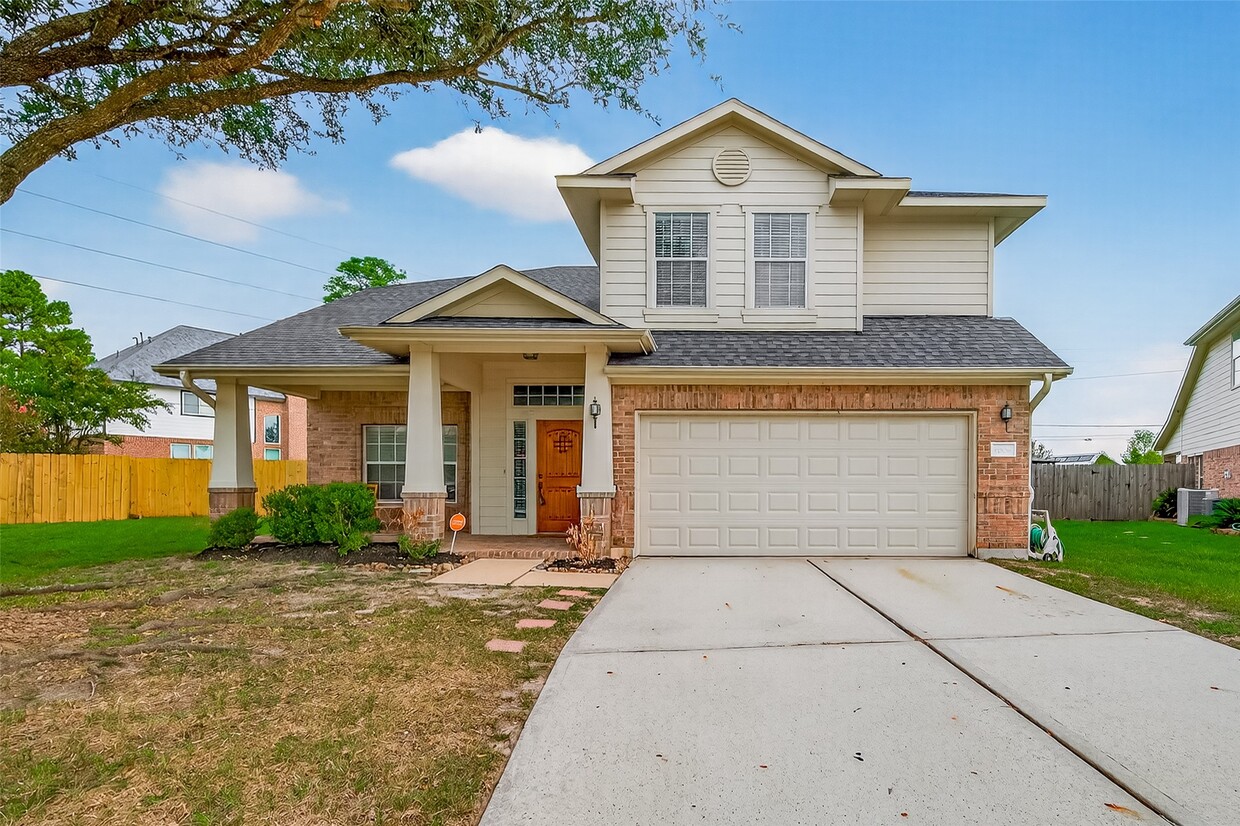 Foto principal - 5006 Mossy Bridge Dr