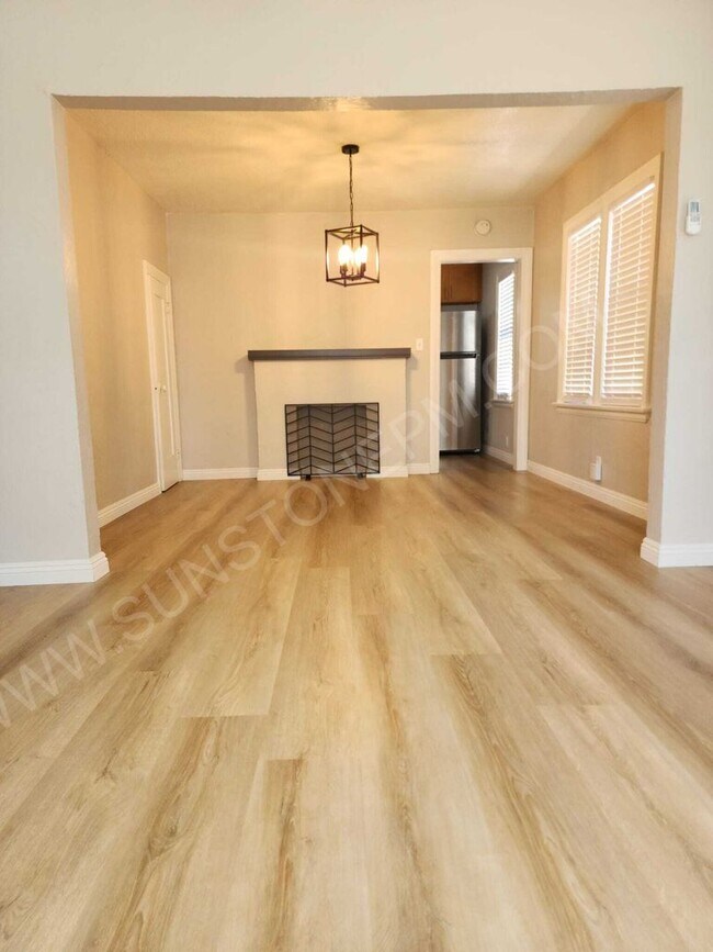 Foto del edificio - 2 bedroom, 1 bathroom