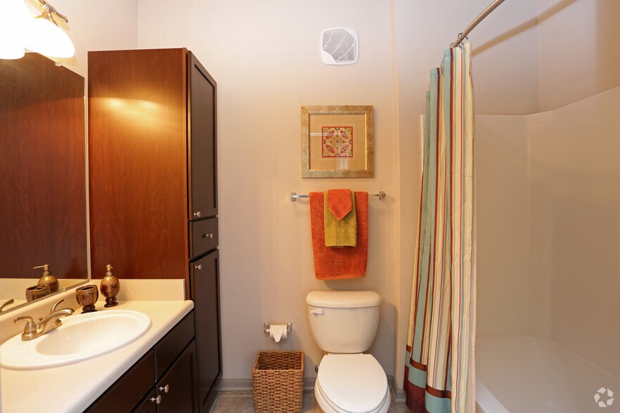 Bathroom Fixtures Huntsville Al bridgewater apartments rentals - huntsville, al | apartments Bathroom Fixtures Huntsville Al bridgewater apartments rentals - huntsville, al | apartments