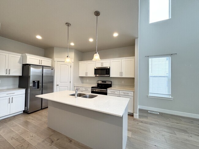 Foto del edificio - 3742 Canyon Falls Dr