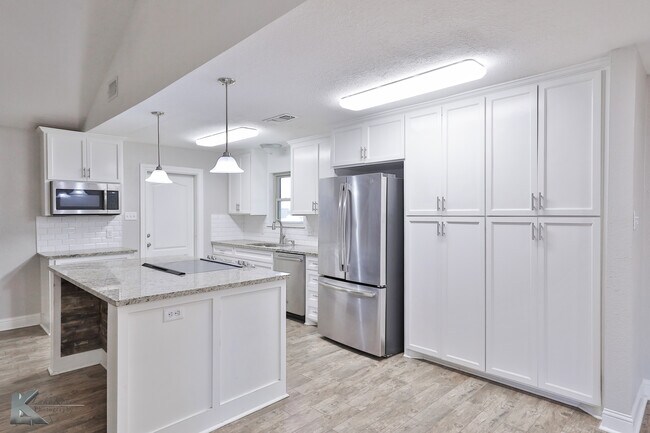 Foto del edificio - 3609 Auburn Dr