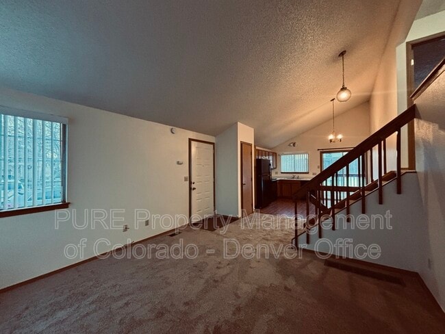 Building Photo - 452 E Chiswick Cir