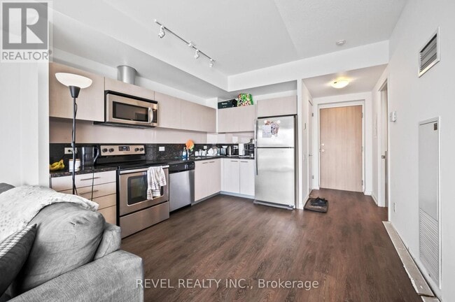 Building Photo - 70 Distillery Lane