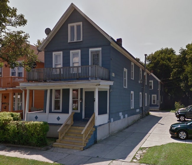 Building Photo - 116 17th St