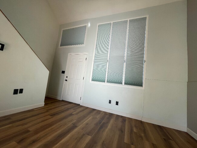 Foto del edificio - 4240 N Longview Ave