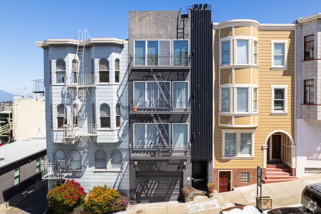 Alt. Exterior - 412 Green St