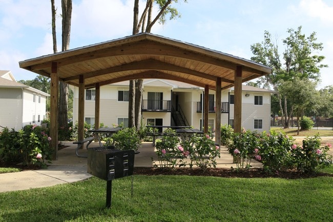 Building Photo - Verdant Cove Apartments