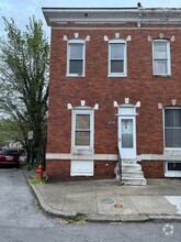 Building Photo - 2601 W Fairmount Ave