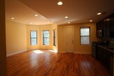 Primary Photo - 4927 N Winthrop Ave