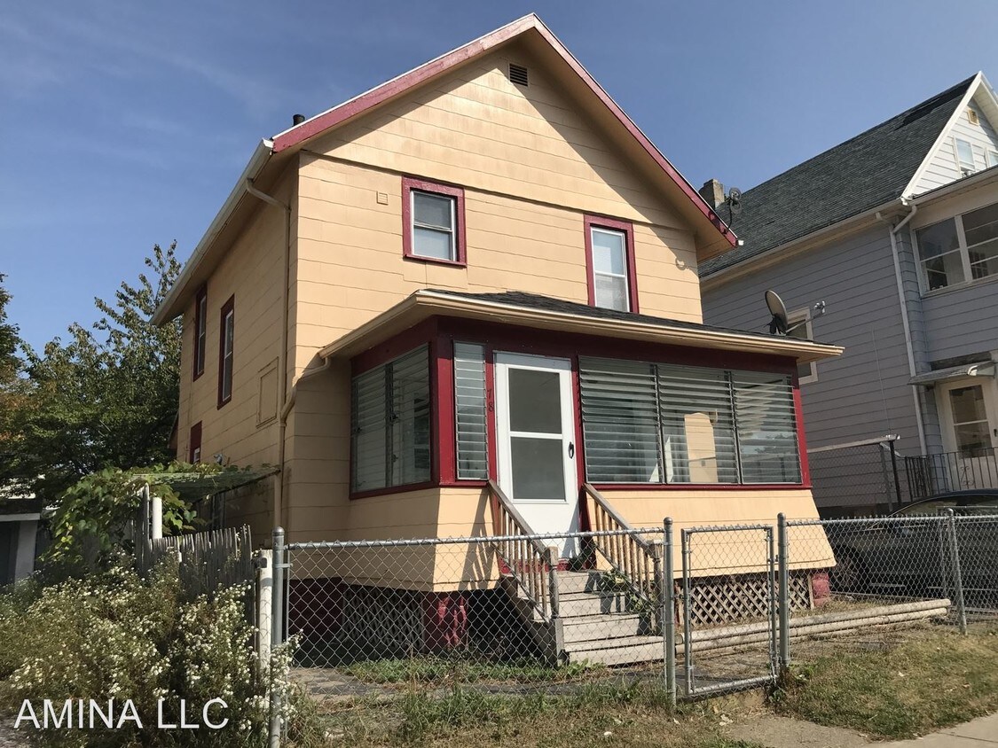 Foto principal - 78 Fairbanks St