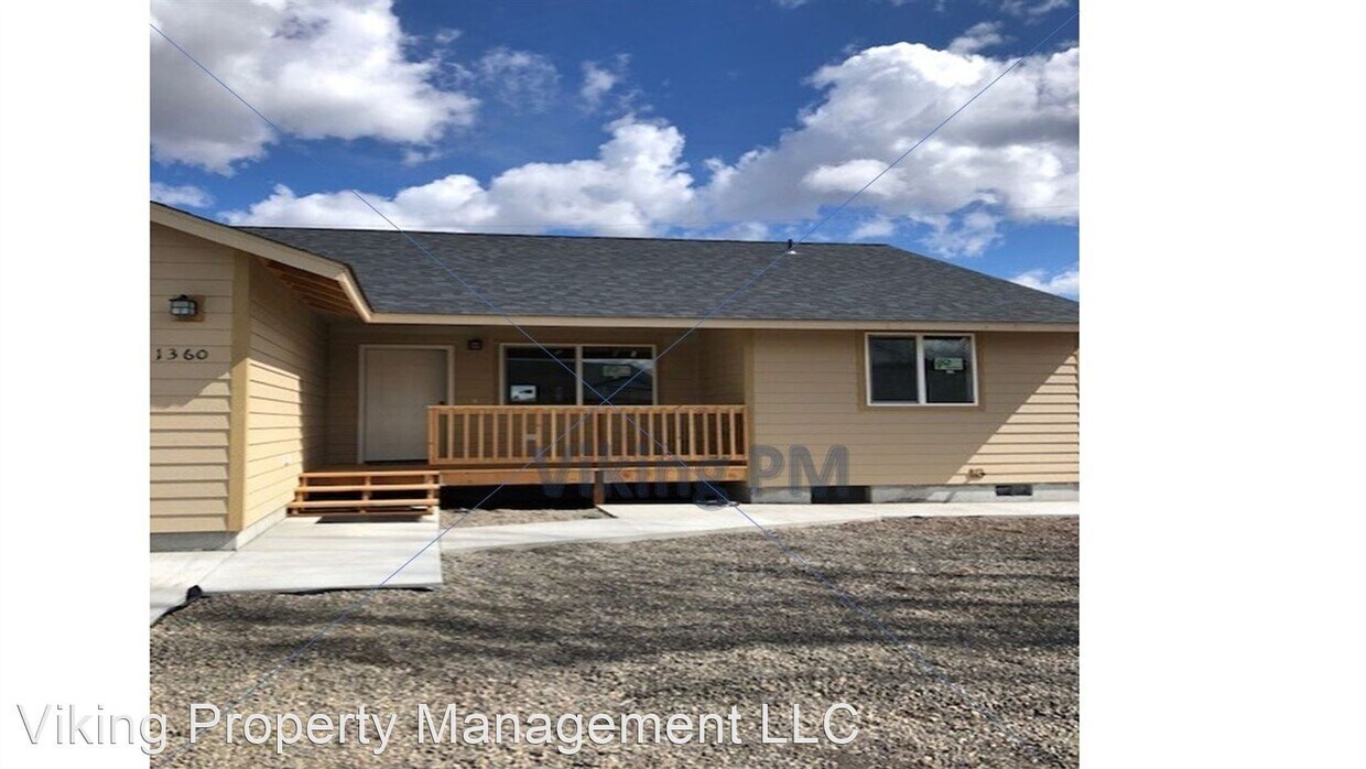 Primary Photo - 3 br, 2 bath House - 1360 NW Breann Loop