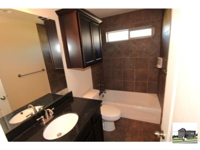 Foto del edificio - 2517 Nolan Creek St