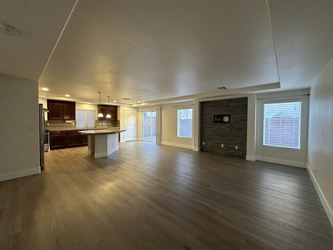 Foto del edificio - 6752 Philharmonic Ave