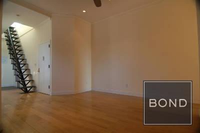 Foto principal - 321 E 10th St