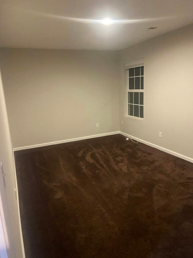 Building Photo - 7092 Walton Hl