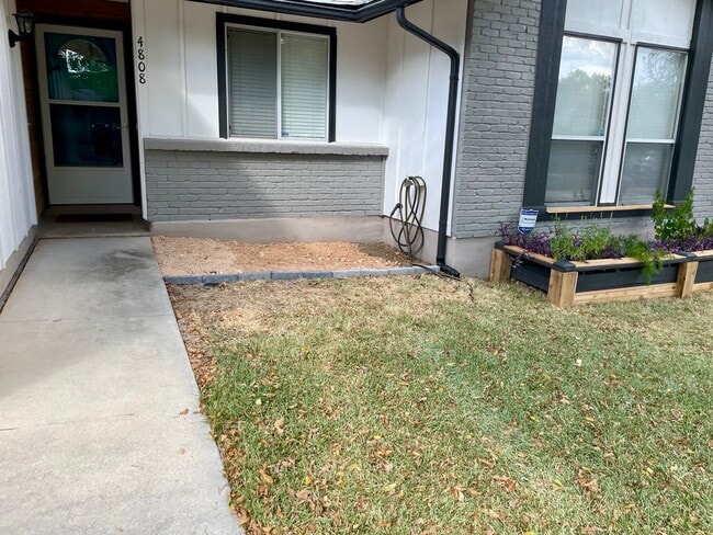 Building Photo - 4808 Gray Fox Dr
