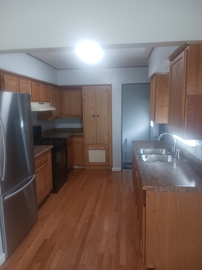 Foto del edificio - 297 Paxton Ave