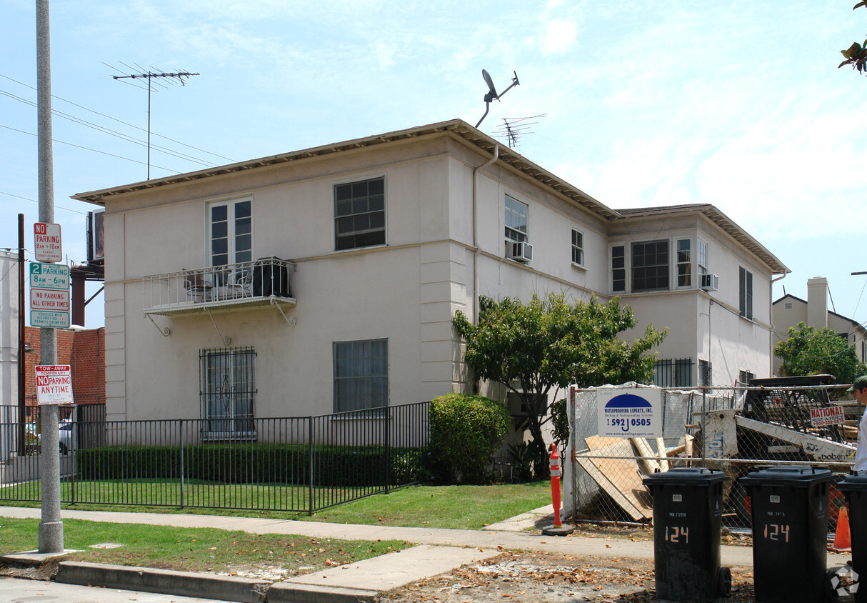 Primary Photo - 130 N Orlando Ave