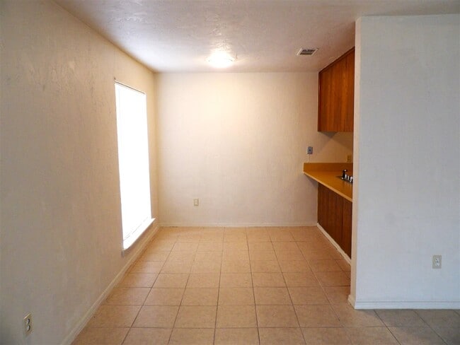 Foto del edificio - 1003 NW 50th St