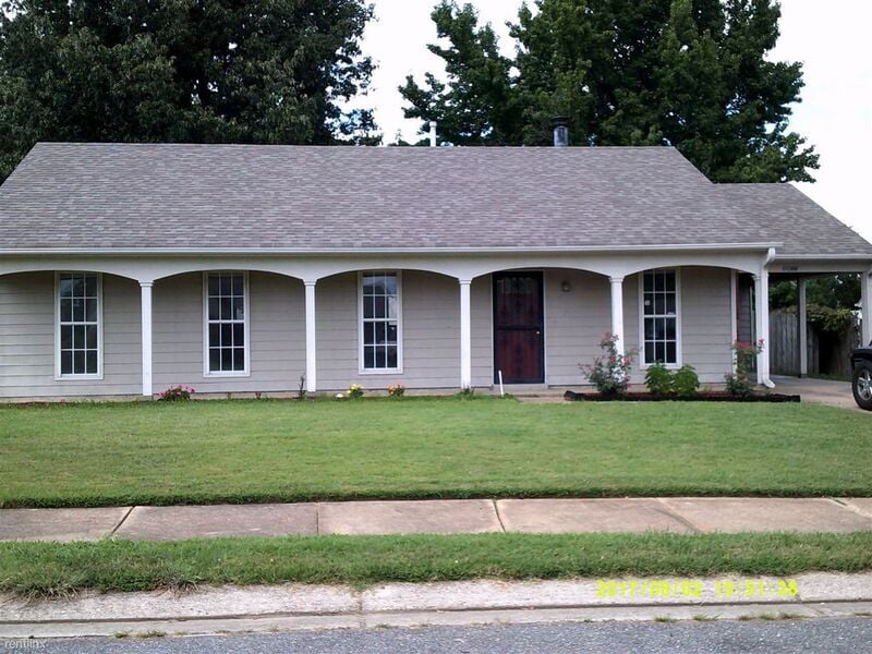 Primary Photo - 10388 Maplebrook Ln