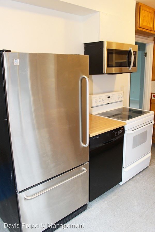 Building Photo - 3 br, 2 bath House - 5832 6TH AVE NW