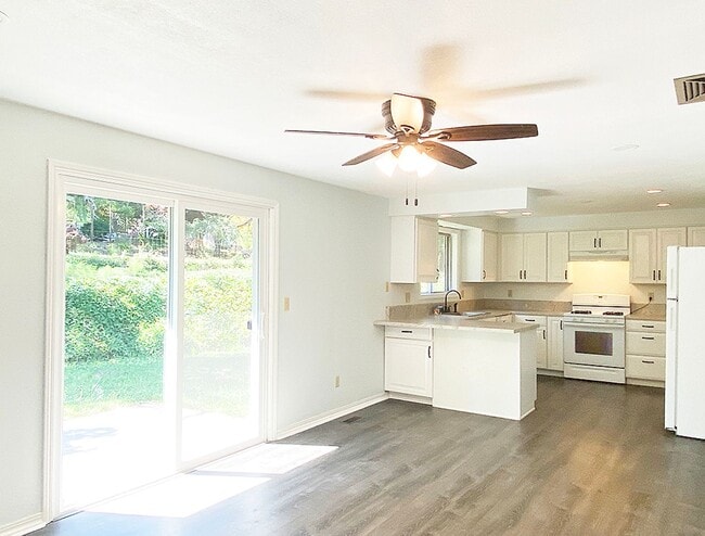 Foto del edificio - Serene Single Level Home in NW Corvallis