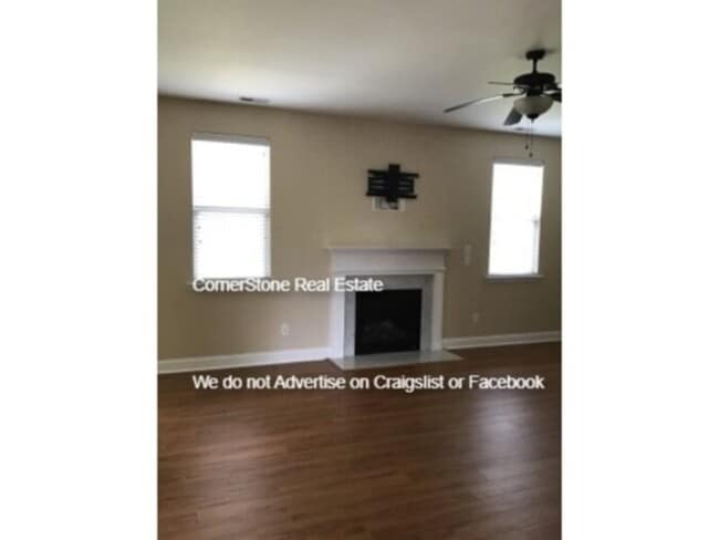 Building Photo - 440 Wood Point Dr