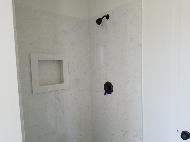 Building Photo - Beautiful home in South Baton Rouge neighborhood!