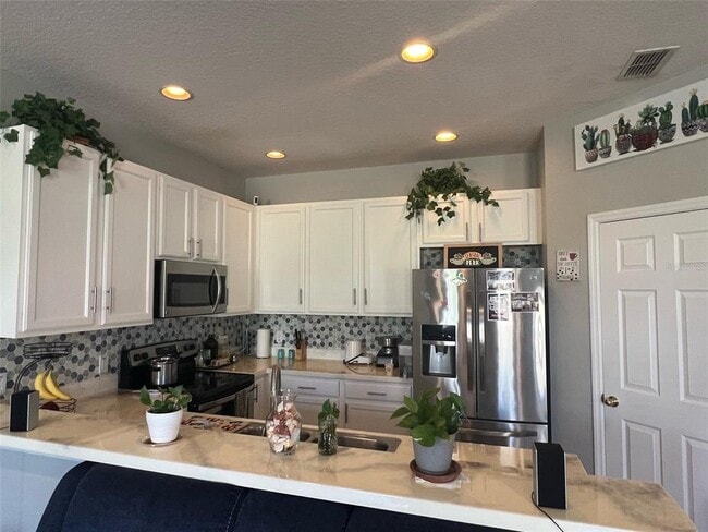 Building Photo - 1008 Travertine Terrace