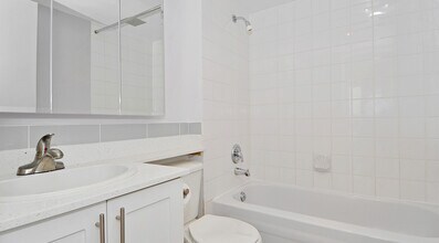 Building Photo - 1775 Bellevue Ave