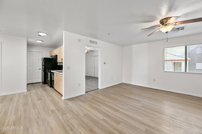 Building Photo - 3065 N 67th Ave