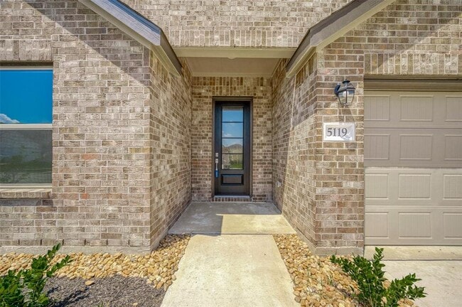 Building Photo - 5119 Whispering River Dr