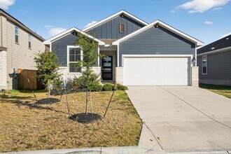 Building Photo - 183 Outlaw Dr
