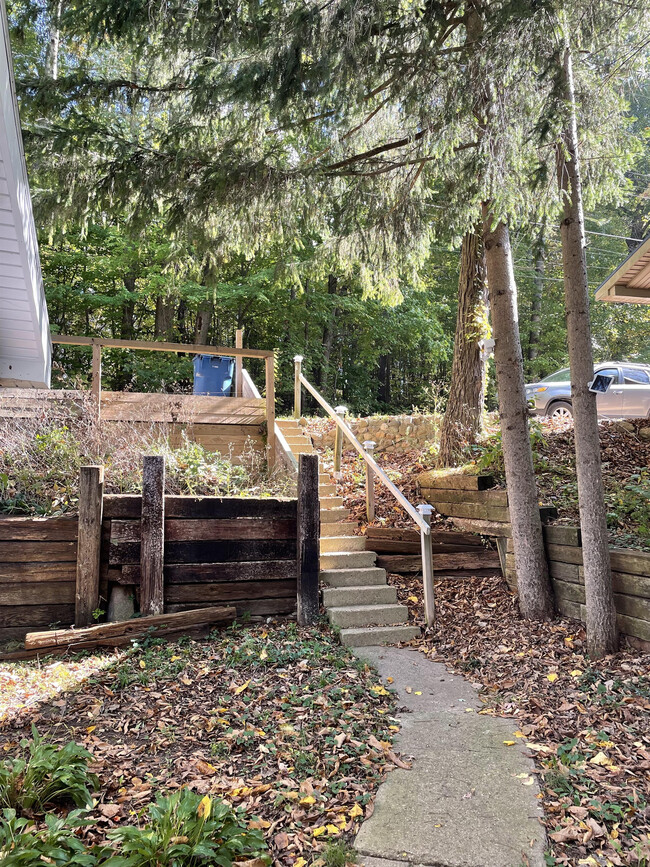 Building Photo - 7840 Ribeck Ln