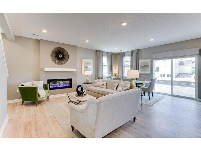 Foto del edificio - 12681 Erskin St NE