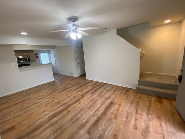 Building Photo - Spacious 4-Bedroom Home with 2-Car Garage in Columbia, MO