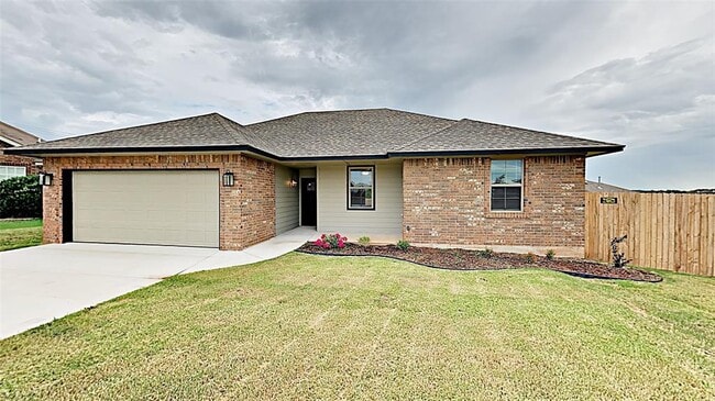Building Photo - 405 Josephine Ct