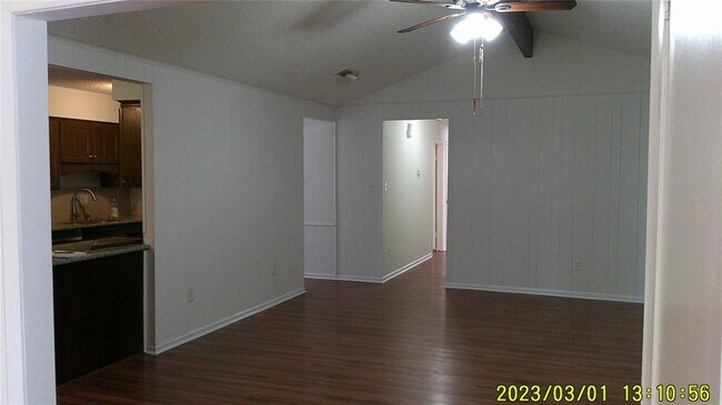 Foto del edificio - 704 N Plantation Dr