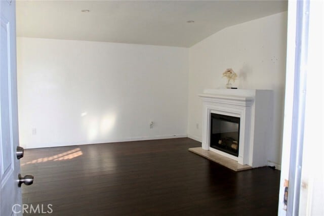 Foto del edificio - 15523 Cameo Ave