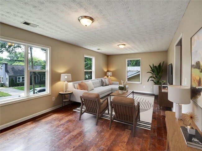 Foto del edificio - 1625 Orlando St SW