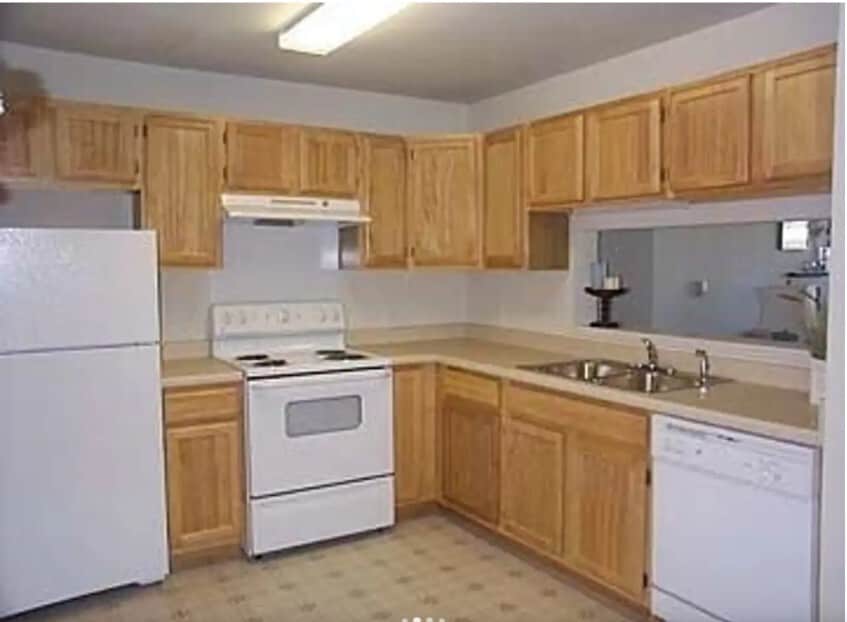 Building Photo - Village Glen Apartments