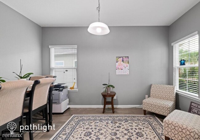 Foto del edificio - 4 br, 3 bath House - 1289 Kendall Drive UNIT