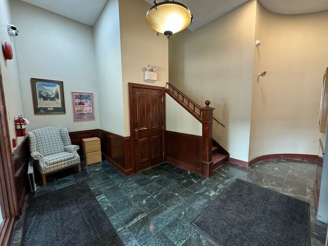 Building Photo - TWO BEDROOM CONDO in the hear of Downtown Bethlehem