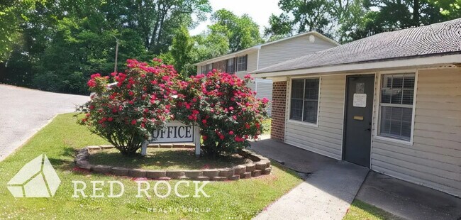 Foto del edificio - Heritage Hills Townhomes