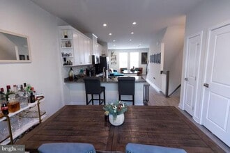 Building Photo - 2807 Evansgreen Dr